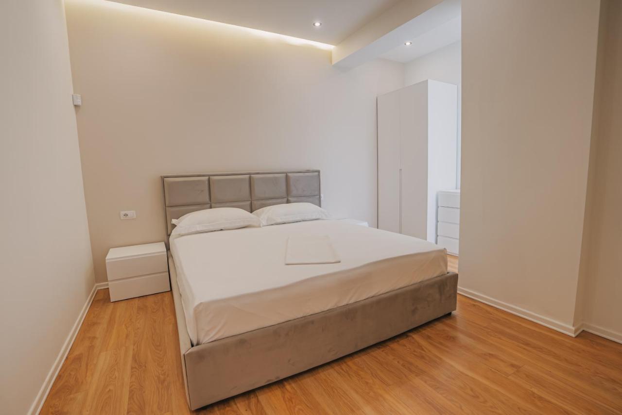 Jd Luxury Apartments Vlore Luaran gambar
