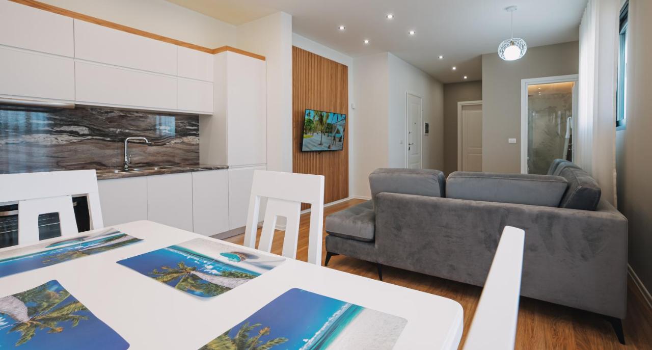 Jd Luxury Apartments Vlore Luaran gambar