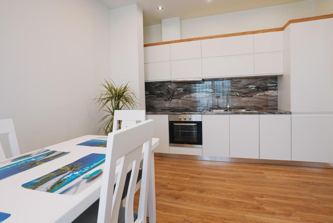 Jd Luxury Apartments Vlore Luaran gambar