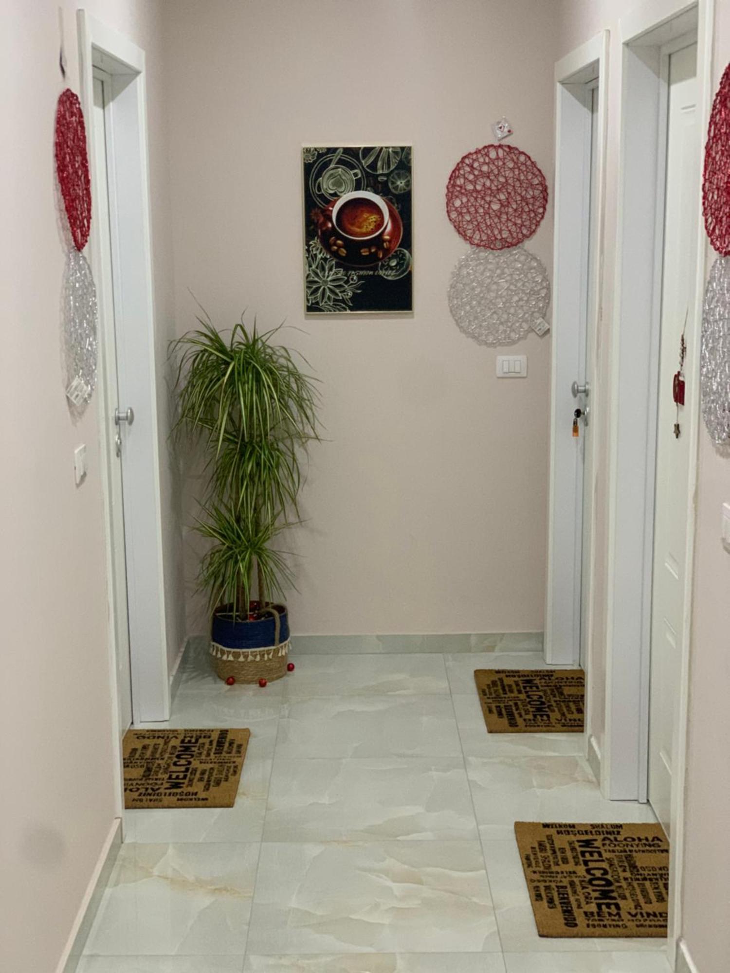 Jd Luxury Apartments Vlore Luaran gambar